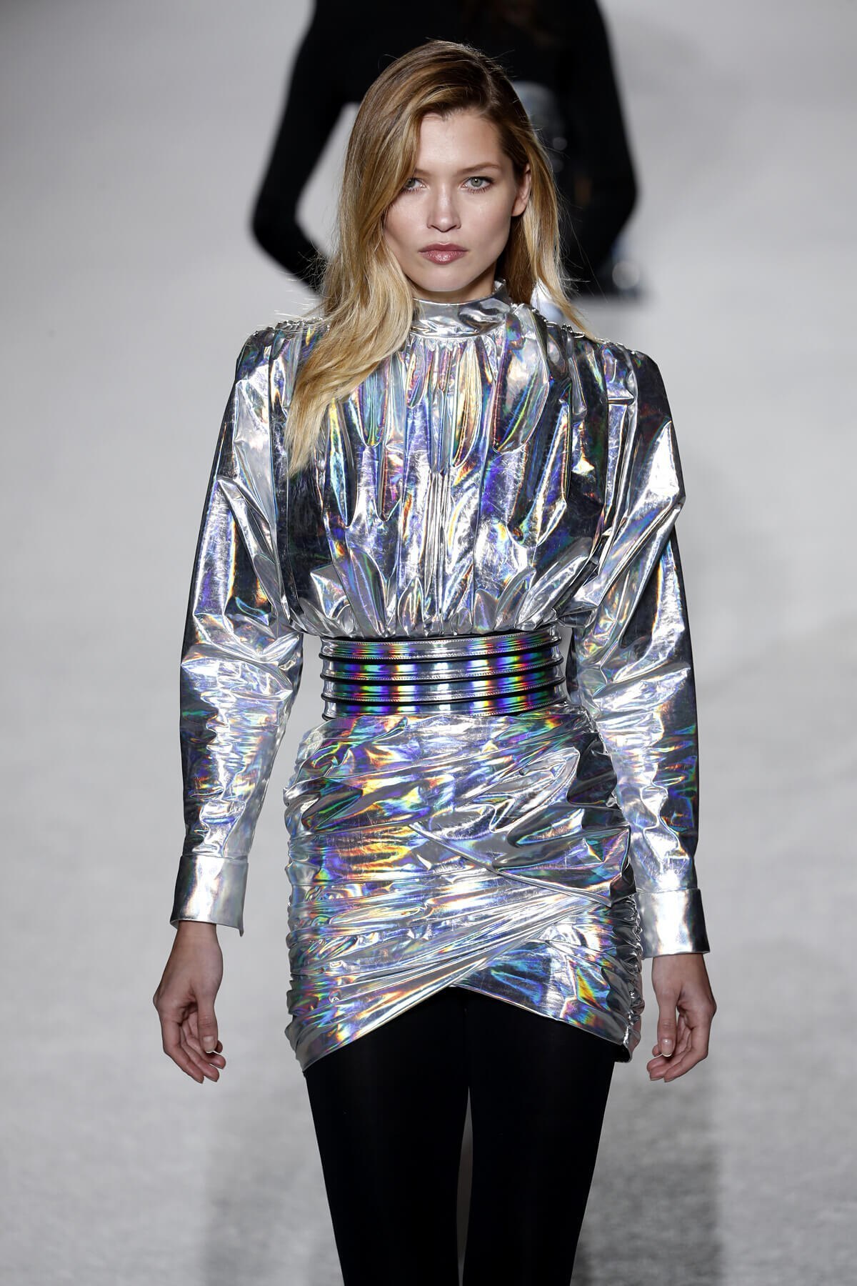S'inspirer des accents futuristes de Balmain