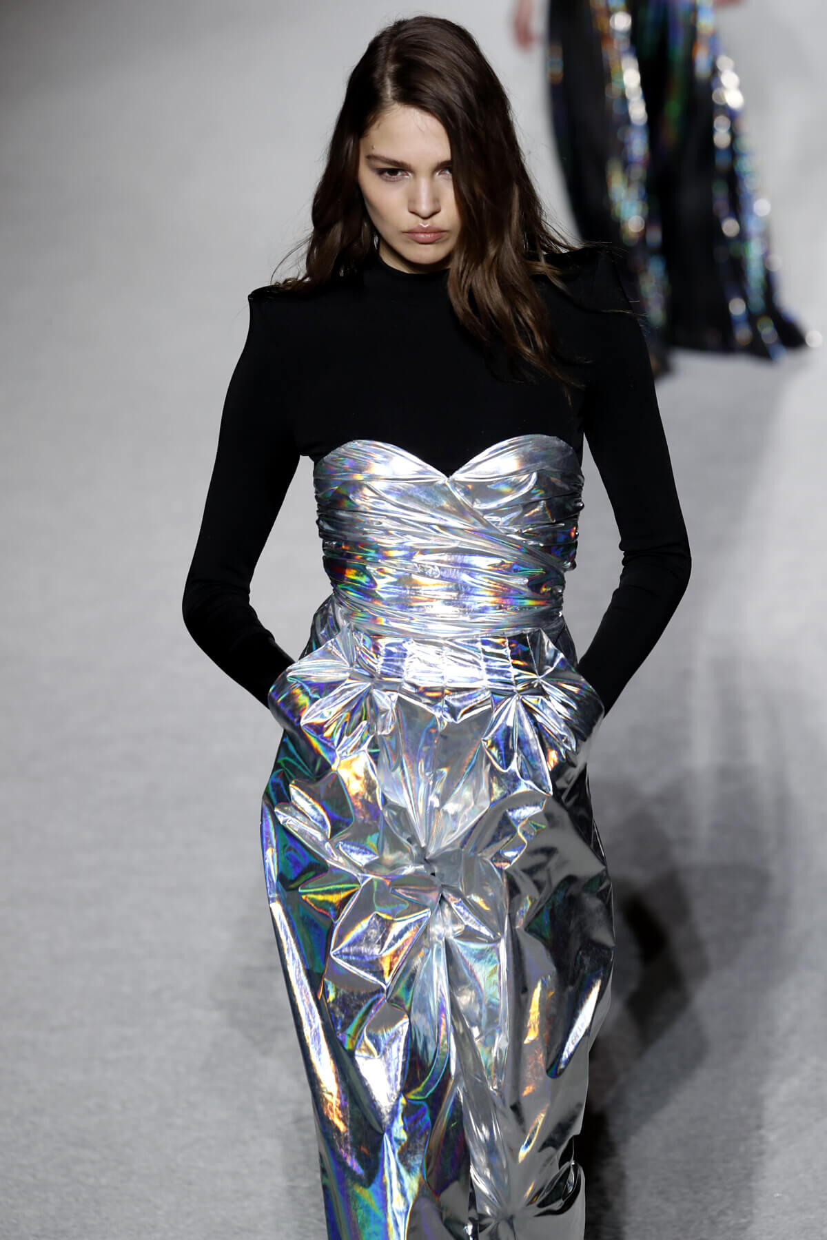 S'inspirer des accents futuristes de Balmain